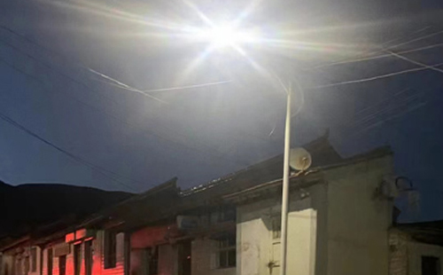 农村院子里最适合的阿拉尔太阳能路灯亮度与安装要点 农村院子里最适合的阿拉尔太阳能路灯亮度与安装要点